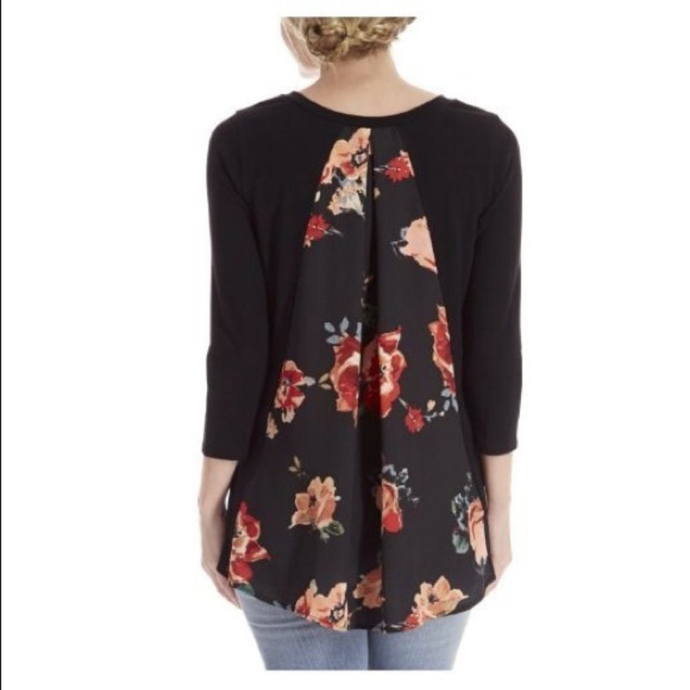 Stitch Fix Le Lis Alante 3/4 Woven Back Knit Top